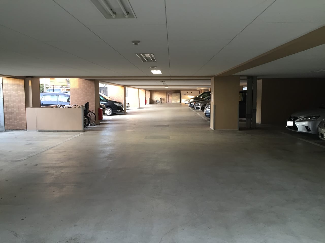 駐車場画像